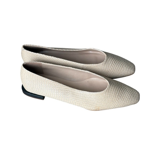 Saks Fifth Avenue Snakeskin Embossed Leather Flats Beige Shoes Size 8.5 - Picture 6 of 11